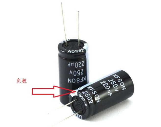 「NIPPON CHEMI-CON」電解電容極性接錯會爆炸，如何避免？